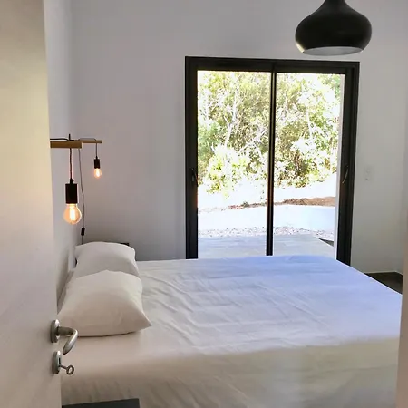 Piscine Chauffee & Jardin - Centre 5 Min - 10 Min - Menage * Porto-Vecchio (Corsica)